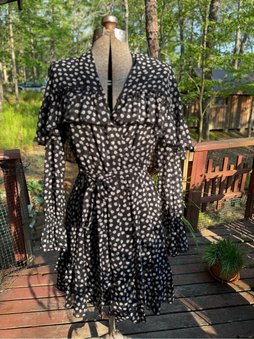 Diane vonFurstenberg Daisey Print Ruffle Wrap Dress Sz L